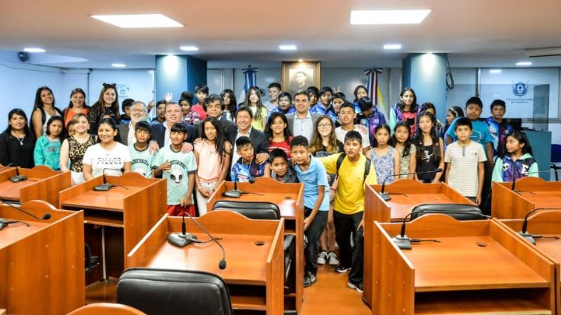 Alumnos del interior provincial visitaron el Senado