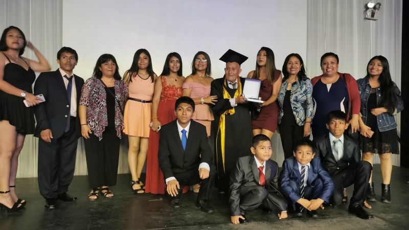 A los 89 años se recibió en la facultad