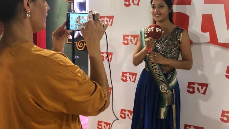 La Reina del Poncho promocionó Catamarca en el Carnaval de Corrientes