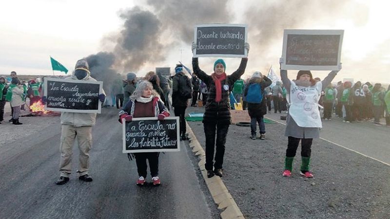 Los docentes de Chubut no inician las clases y van a un paro de 72 horas