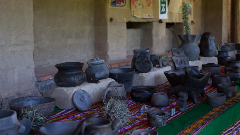 Cierre de talleres de alfarería, hilado y pintura rupestre