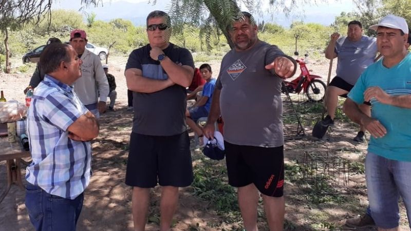 Autoridades provinciales en el Club Unión de Choya, Capayán,