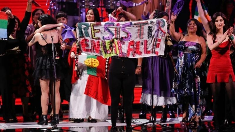 Mon Laferte en Viña del Mar, contra Piñera y la policía