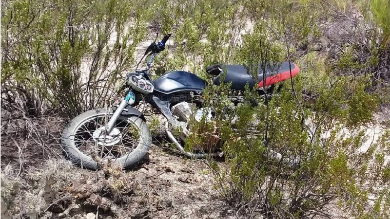 Encontraron una moto robada abandonada en un descampado