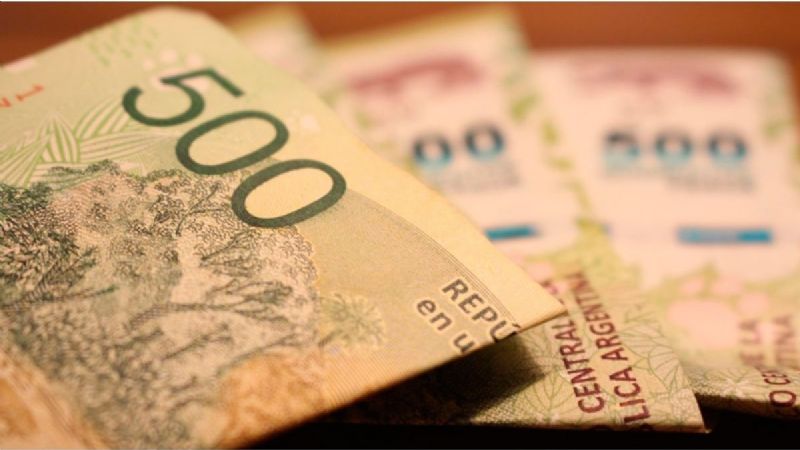 Pago de sueldos a empleados públicos