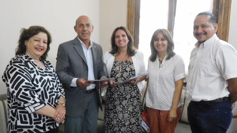 Humanidades y Tecnología firmaron un convenio para la capacitación docente