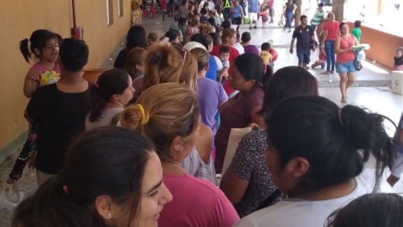 Masiva concurrencia a la entrega de la Tarjeta Alimentar