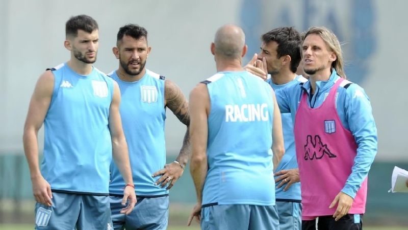 Racing con “Ñuls” en el otro partido de la Superliga