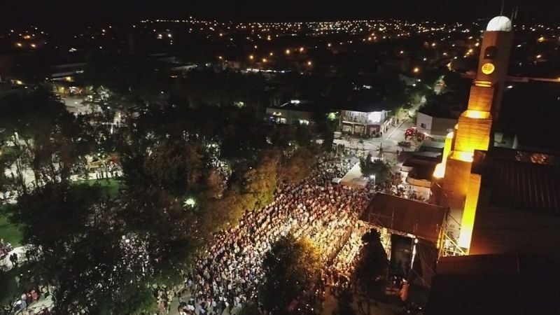 Multitudinaria participación en el aniversario de Santa María