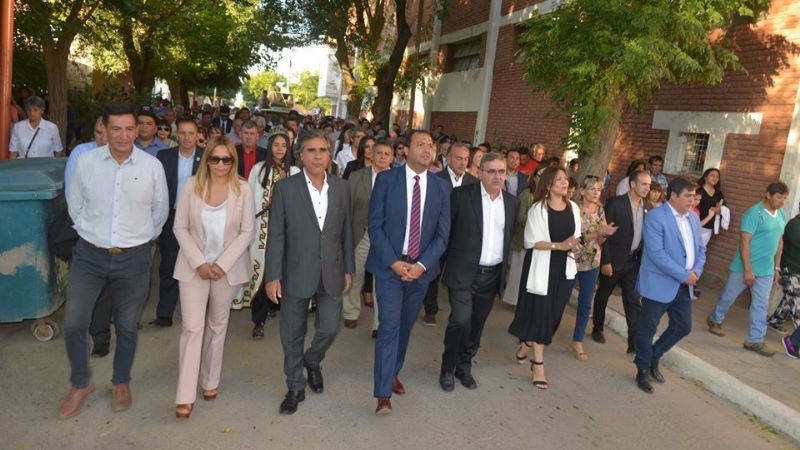 Multitudinaria participación en el aniversario de Santa María