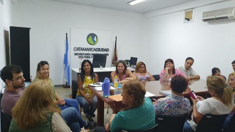 Encuentro de Políticas Sociales Educativas con centros vecinales