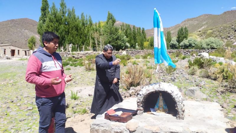 Construirán 400 grutas para honrar a la Virgen del Valle en Hualfín