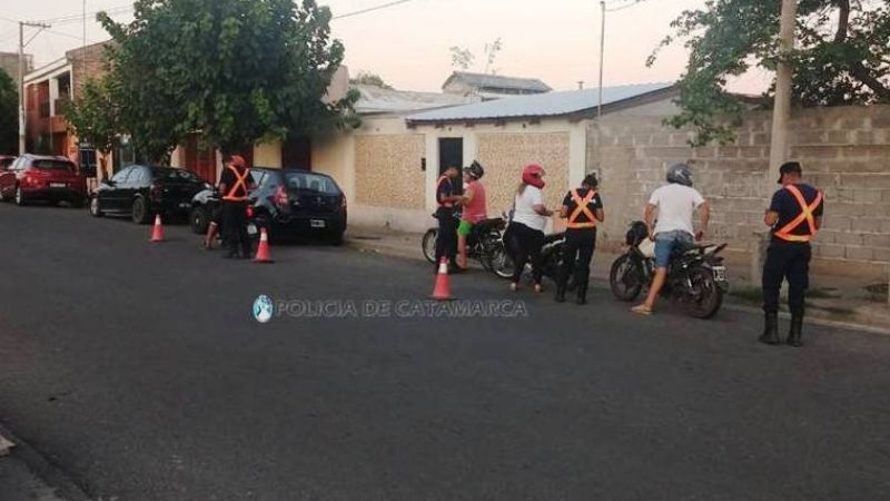 Retienen 17 vehículos a conductores infractores