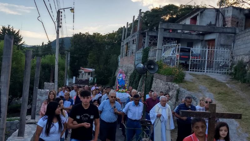 Cientos de fieles celebraron a la Patrona de Vilismán