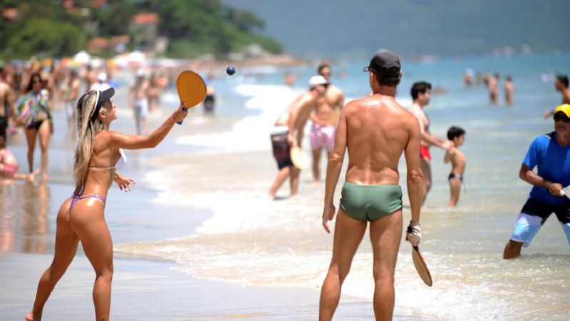 El coronavirus y el temor de los argentinos que veranean en Florianópolis