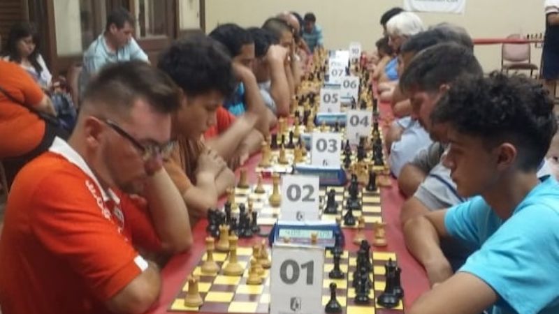 Ocampo y Ontivero ganaron el Torneo de Verano de Ajedrez