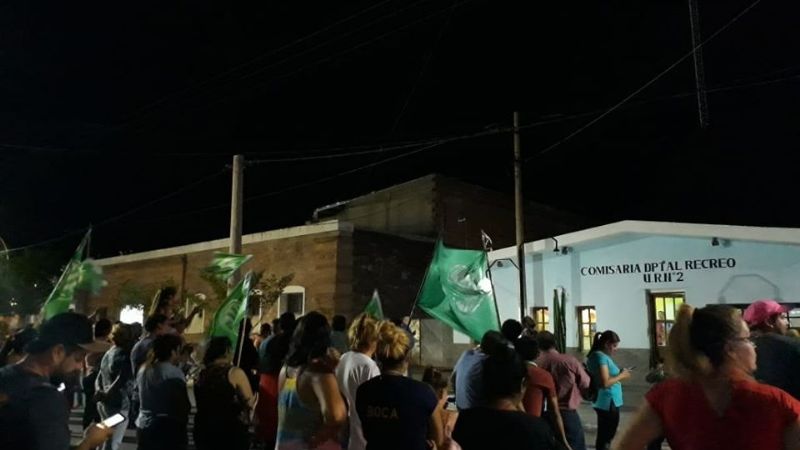 Protesta nocturna en Recreo