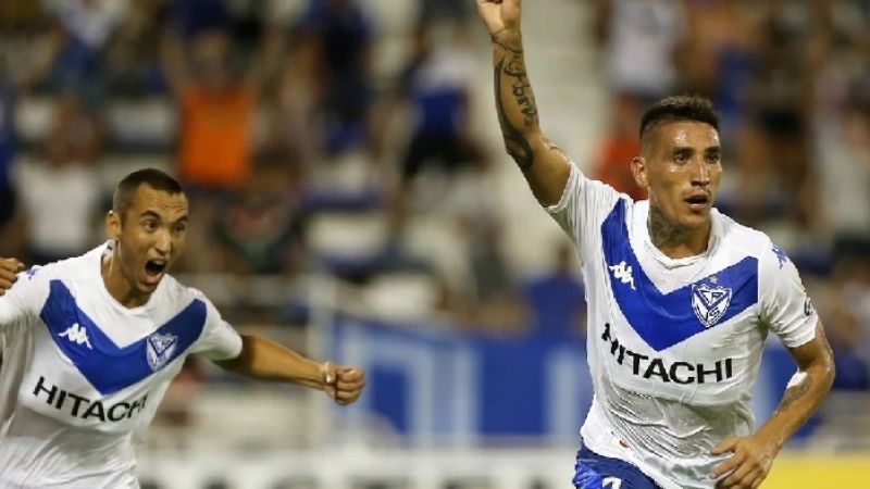Centurión le dio el triunfo a Vélez, con un golazo
