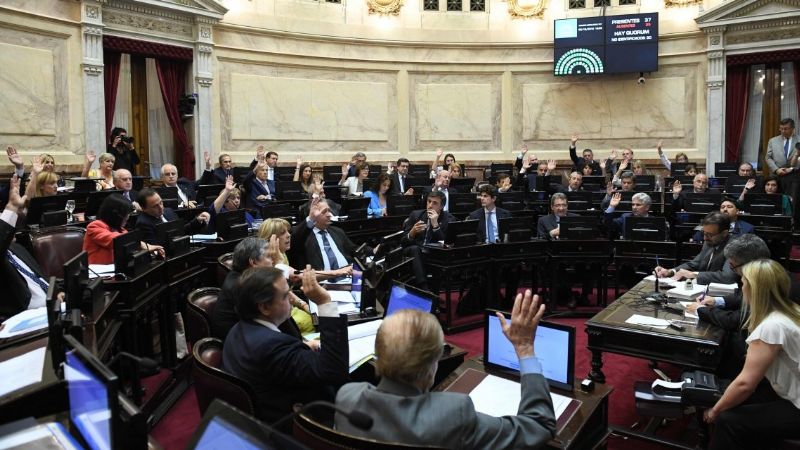 El Senado debate la Ley de Sostenibilidad de la Deuda