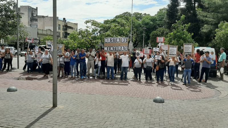 Manifestación del IPV frente a Casa de Gobierno
