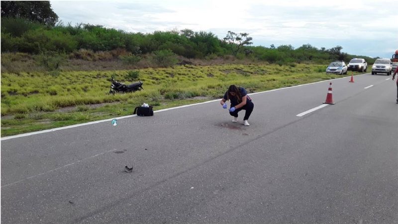 Una moto chocó con un auto en Huillapima