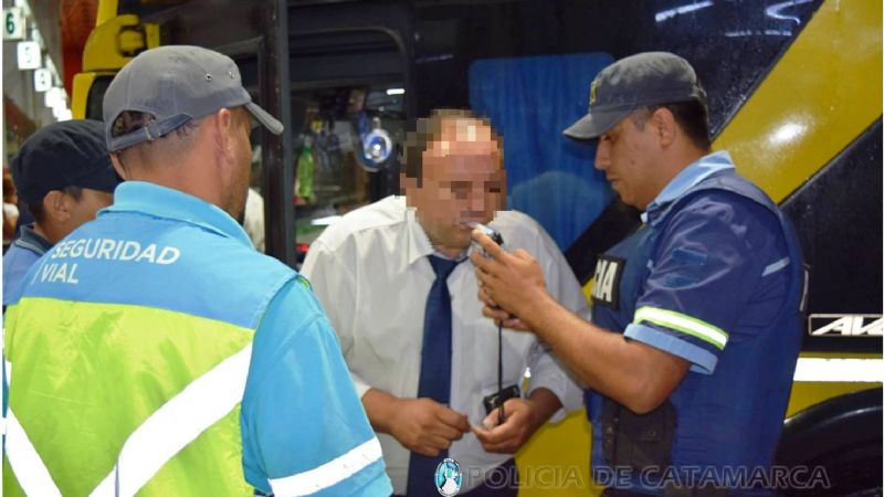 Control de alcoholemia a choferes de colectivos y operativos en puestos camineros