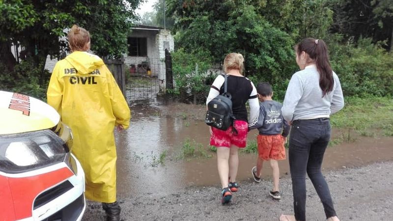 Familias evacuadas en Los Altos por los daños de la lluvia