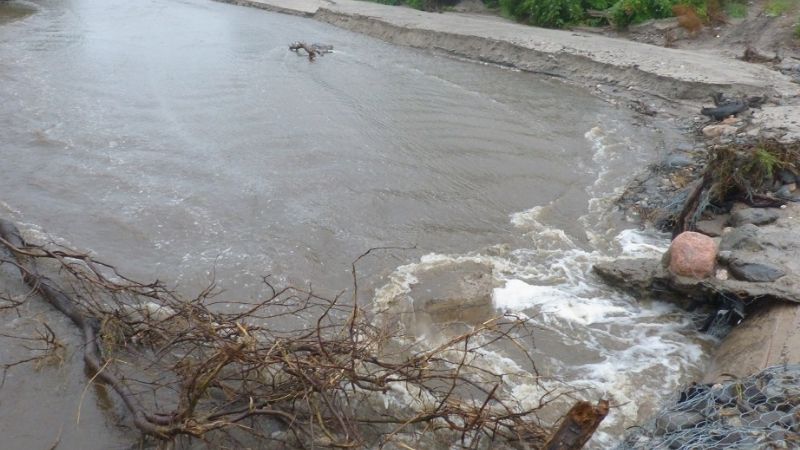 El sifón del Río Miraflores pende de un hilo