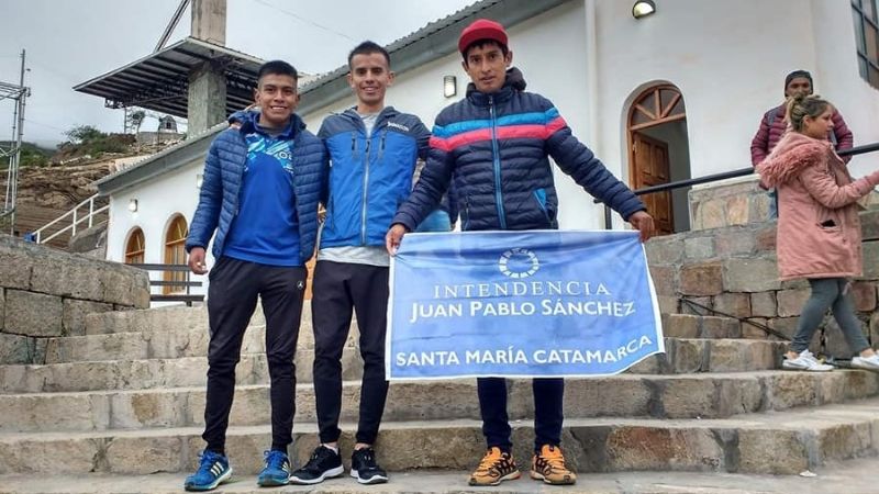 El “Misachico” para los riojanos Frencia y Páez, en Villa Vil