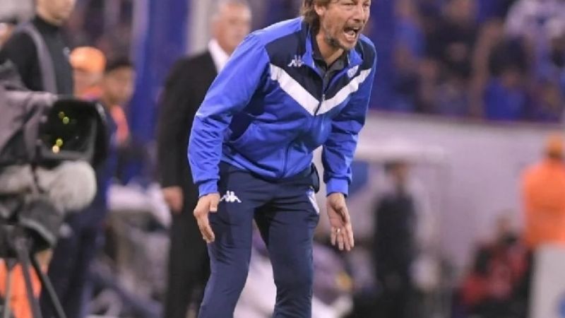 Vélez quedó 3ro. y Racing 4to. al finalizar la Superliga