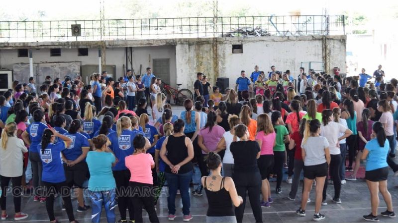 Se dictó curso de defensa personal para mujeres