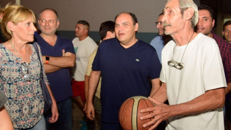 Inauguración del nuevo sistema lumínico del Hindú BBC