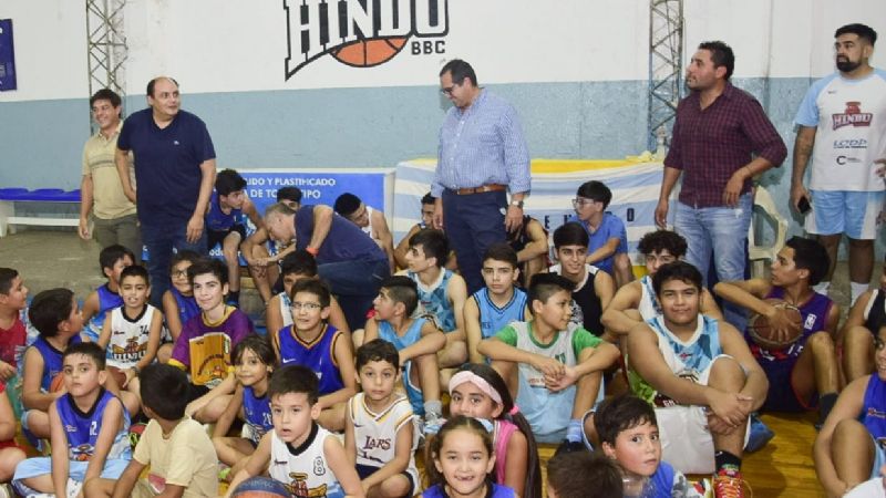 Inauguración del nuevo sistema lumínico del Hindú BBC