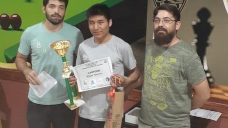Kevin Salgado ganó invicto el Torneo Abierto IRT "Copa Nápoles