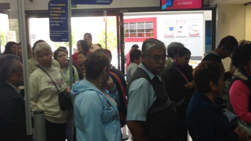 Los bancos piden no concurrir a las sucursales