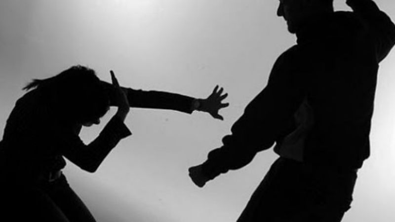 Dos detenidos por violencia de género