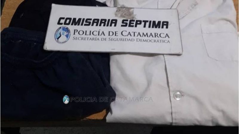 Atrapan a dos jóvenes que robaron ropa en una casa