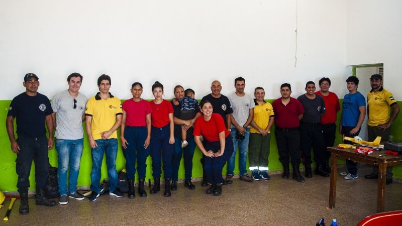 Bomberos Voluntarios se capacitaron en incendios forestales