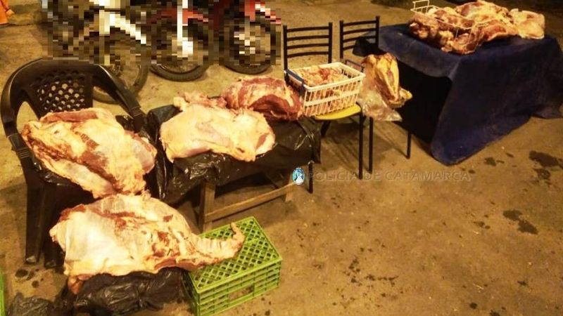 Secuestran 140 kilos de carne vacuna que llevaba en el baúl de una camioneta