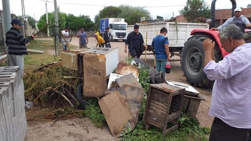 Sigue el operativo de limpieza y descacharreo en Recreo