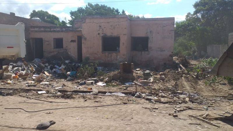 Retiraron 60 camiones con chatarra y residuos de un solo domicilio