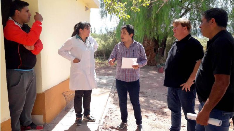Nóblega supervisó las obras en las escuelas de Tinogasta