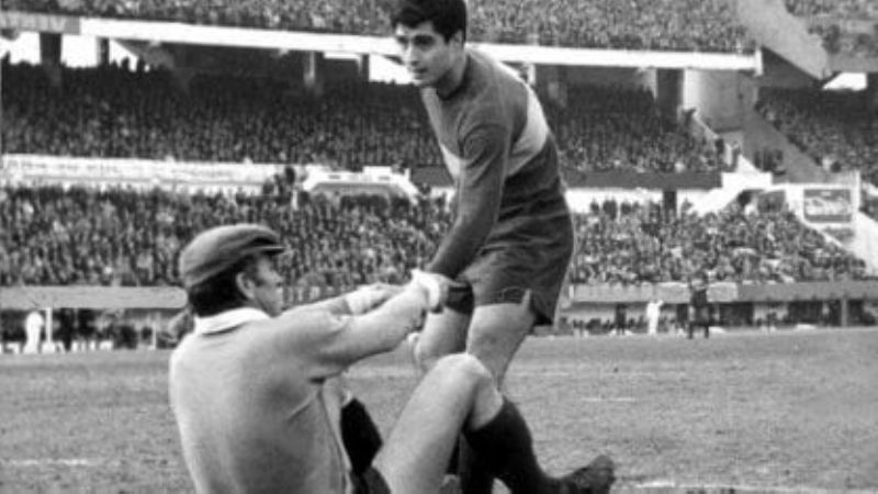 Hasta Boca homenajeó al gran Amadeo Carrizo