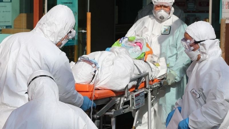 Récord en Italia: el coronavirus mató a 627 personas en un día