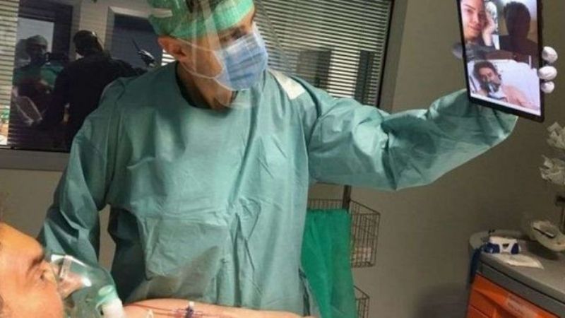 En Italia, los pacientes terminales dan el último adiós por videollamada