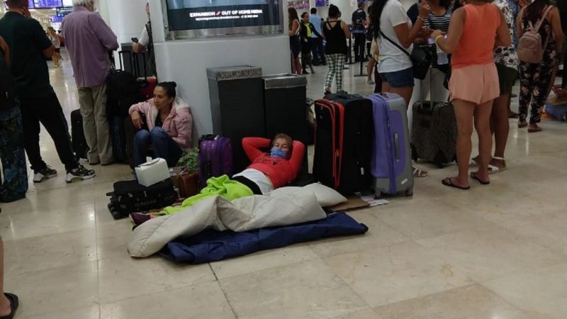 La desesperada situación de los argentinos varados en México