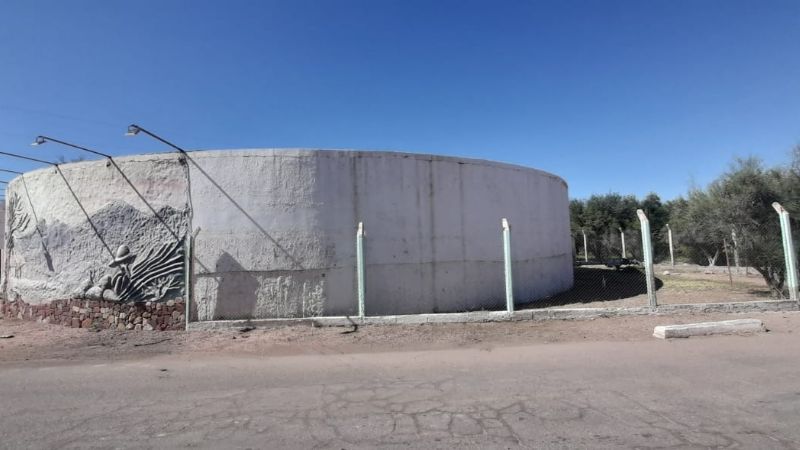 Trabajan en un nuevo equipo de agua en Villa San Roque