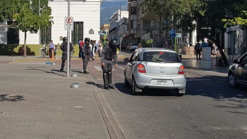 Por violar el aislamiento obligatorio, detuvieron a 140 personas en Catamarca