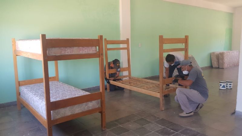 Belén: Municipio colabora con el hospital armando una carpa y un centro asistencial