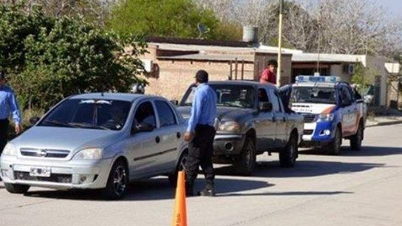 Vecinos en controles para evitar que coronavirus llegue a Andalgalá